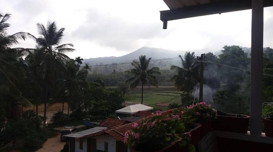 Camp Coorg Leilighet Madikeri Eksteriør bilde